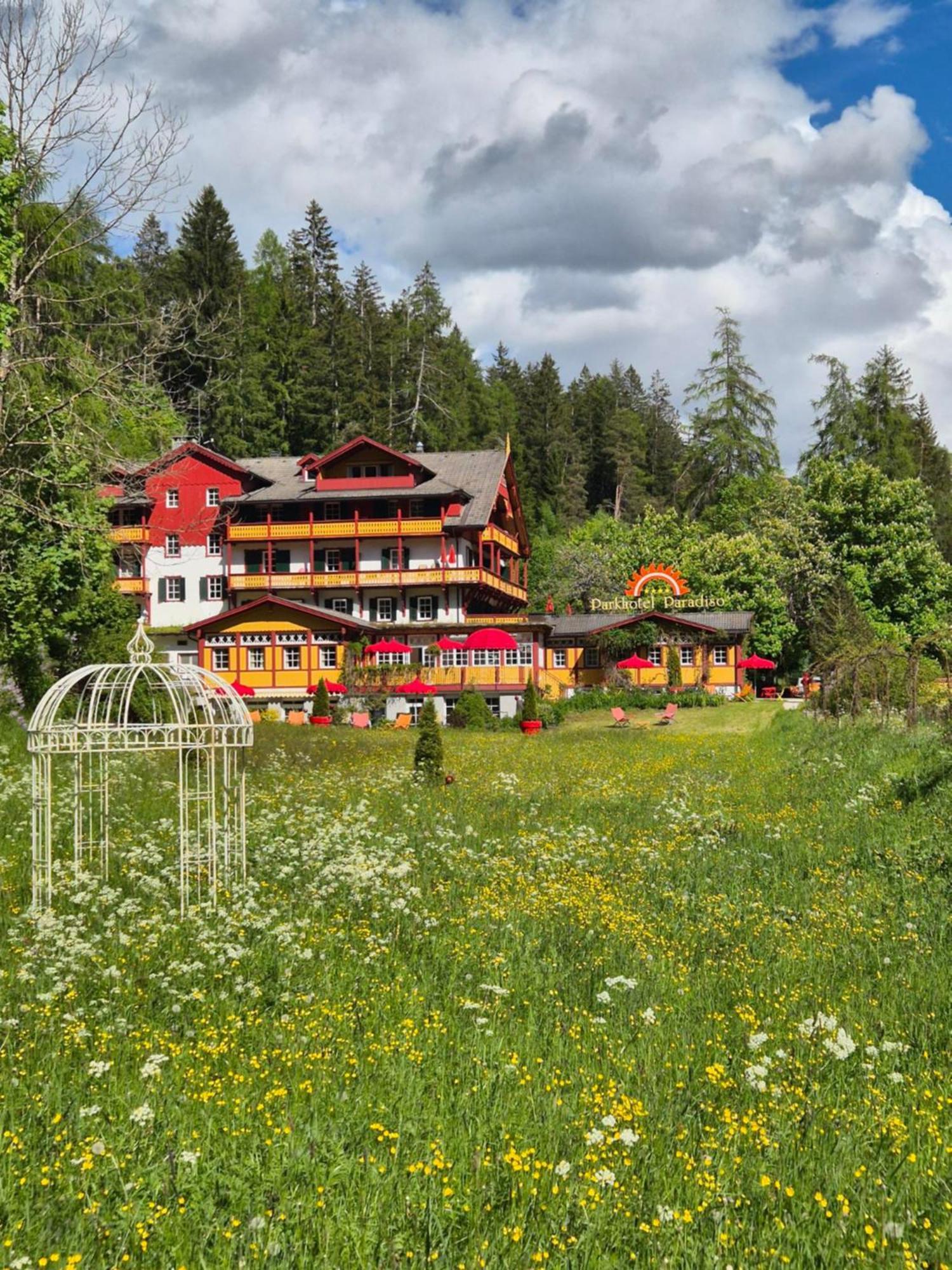 Parkhotel Sole Paradiso San Candido Esterno foto
