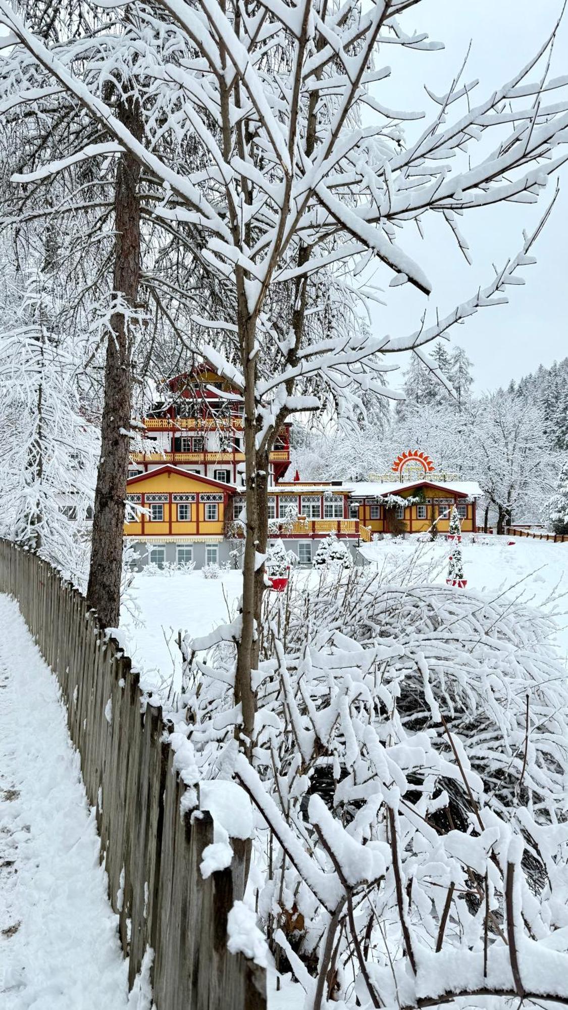 Parkhotel Sole Paradiso San Candido Esterno foto