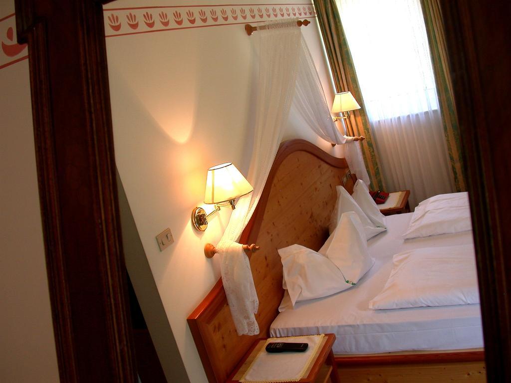 Parkhotel Sole Paradiso San Candido Esterno foto